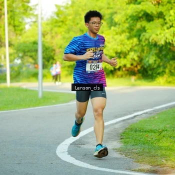 Runner Photo 8004833