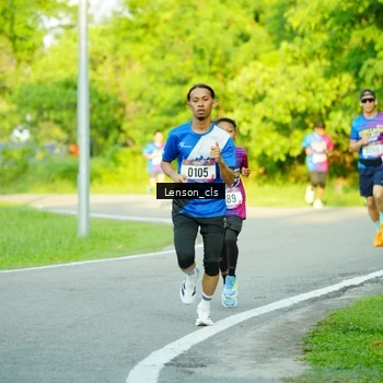 Runner Photo 8004844