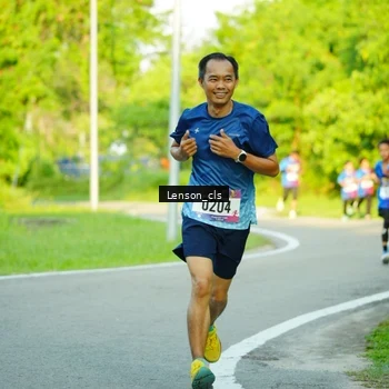 Runner Photo 8004845