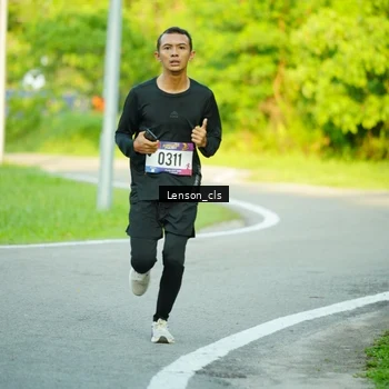 Runner Photo 8004858
