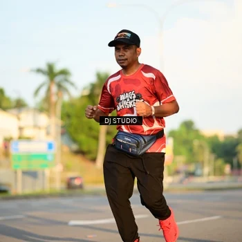 Runner Photo 8004882