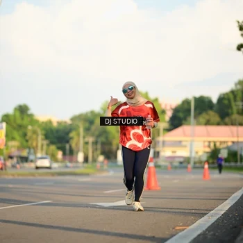 Runner Photo 8004895