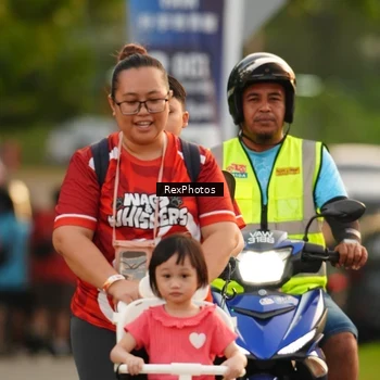 Runner Photo 8004903