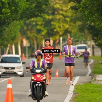 Runner Photo 8004910