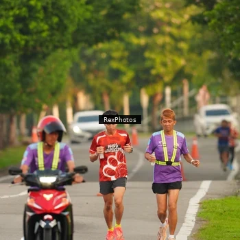 Runner Photo 8004911