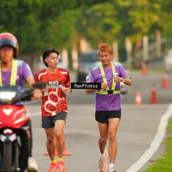 Runner Photo 8004914