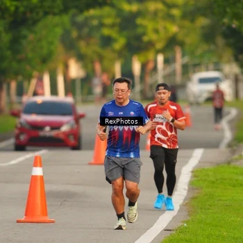 Runner Photo 8004931