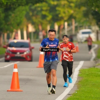 Runner Photo 8004932