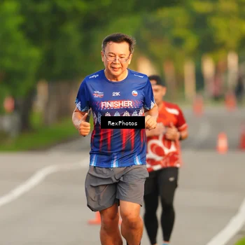 Runner Photo 8004935