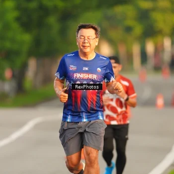 Runner Photo 8004938