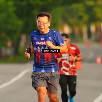 Runner Photo 8004943