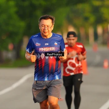 Runner Photo 8004945