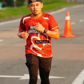 Runner Photo 8004960