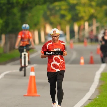 Runner Photo 8004987