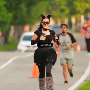 Runner Photo 8005001