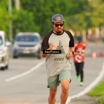 Runner Photo 8005012