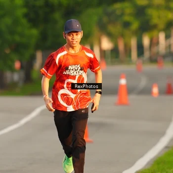 Runner Photo 8005028