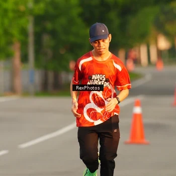 Runner Photo 8005032