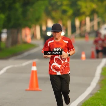 Runner Photo 8005054