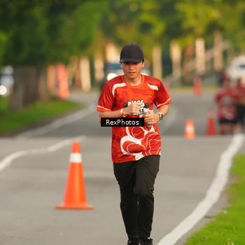 Runner Photo 8005055