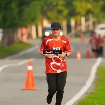 Runner Photo 8005057