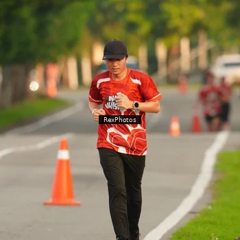 Runner Photo 8005058