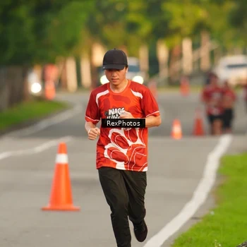 Runner Photo 8005059