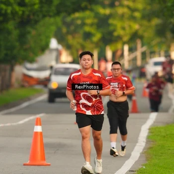 Runner Photo 8005080