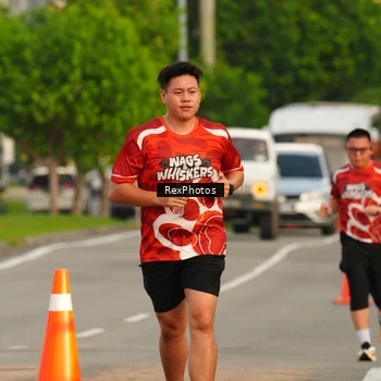 Runner Photo 8005086