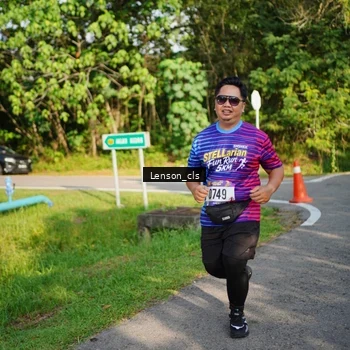 Runner Photo 8005110