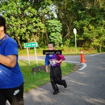 Runner Photo 8005134