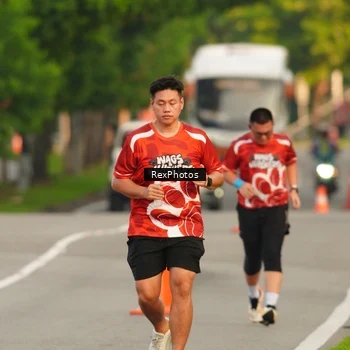 Runner Photo 8005144