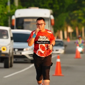 Runner Photo 8005243