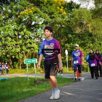 Runner Photo 8005340