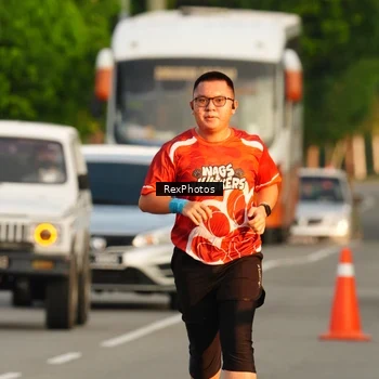 Runner Photo 8005391