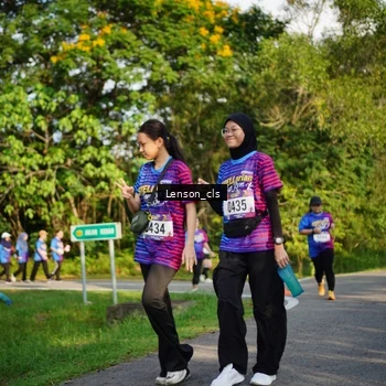 Runner Photo 8005431