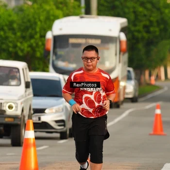 Runner Photo 8005436