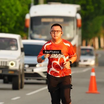 Runner Photo 8005437