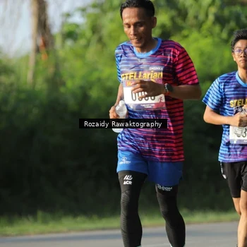 Runner Photo 8005451