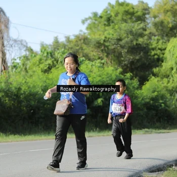 Runner Photo 8005458