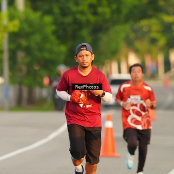 Runner Photo 8005501
