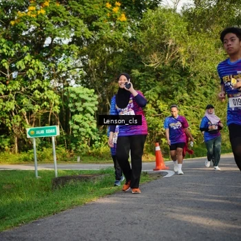 Runner Photo 8005550