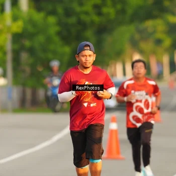 Runner Photo 8005594