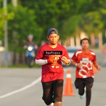 Runner Photo 8005598