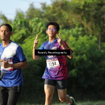 Runner Photo 8005630