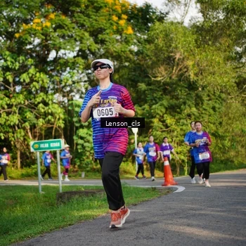 Runner Photo 8005631