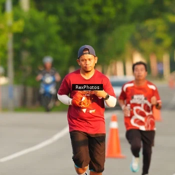Runner Photo 8005640