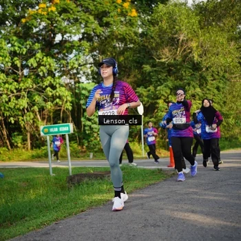 Runner Photo 8005641