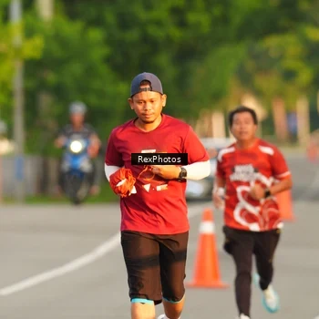 Runner Photo 8005648