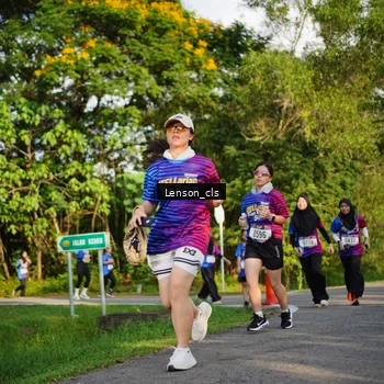 Runner Photo 8005660